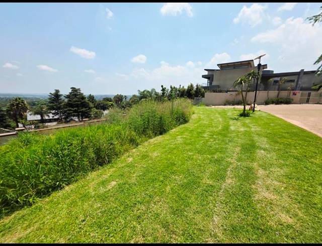 LAND FOR SALE IN BEDFORDVIEW